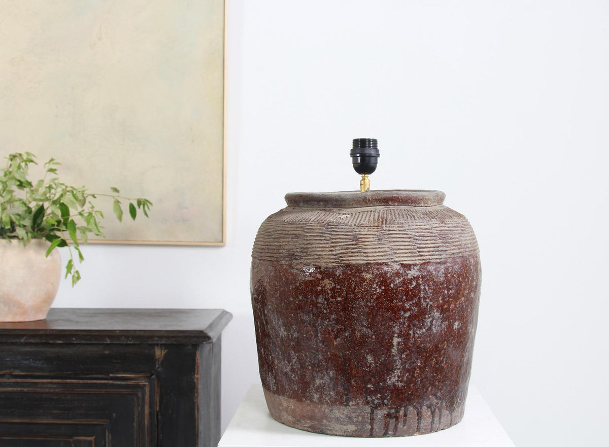 Beautiful ANTIQUE XL CHINESE STORAGE WINE JAR LAMP WITH LINEN DRUM SHADE