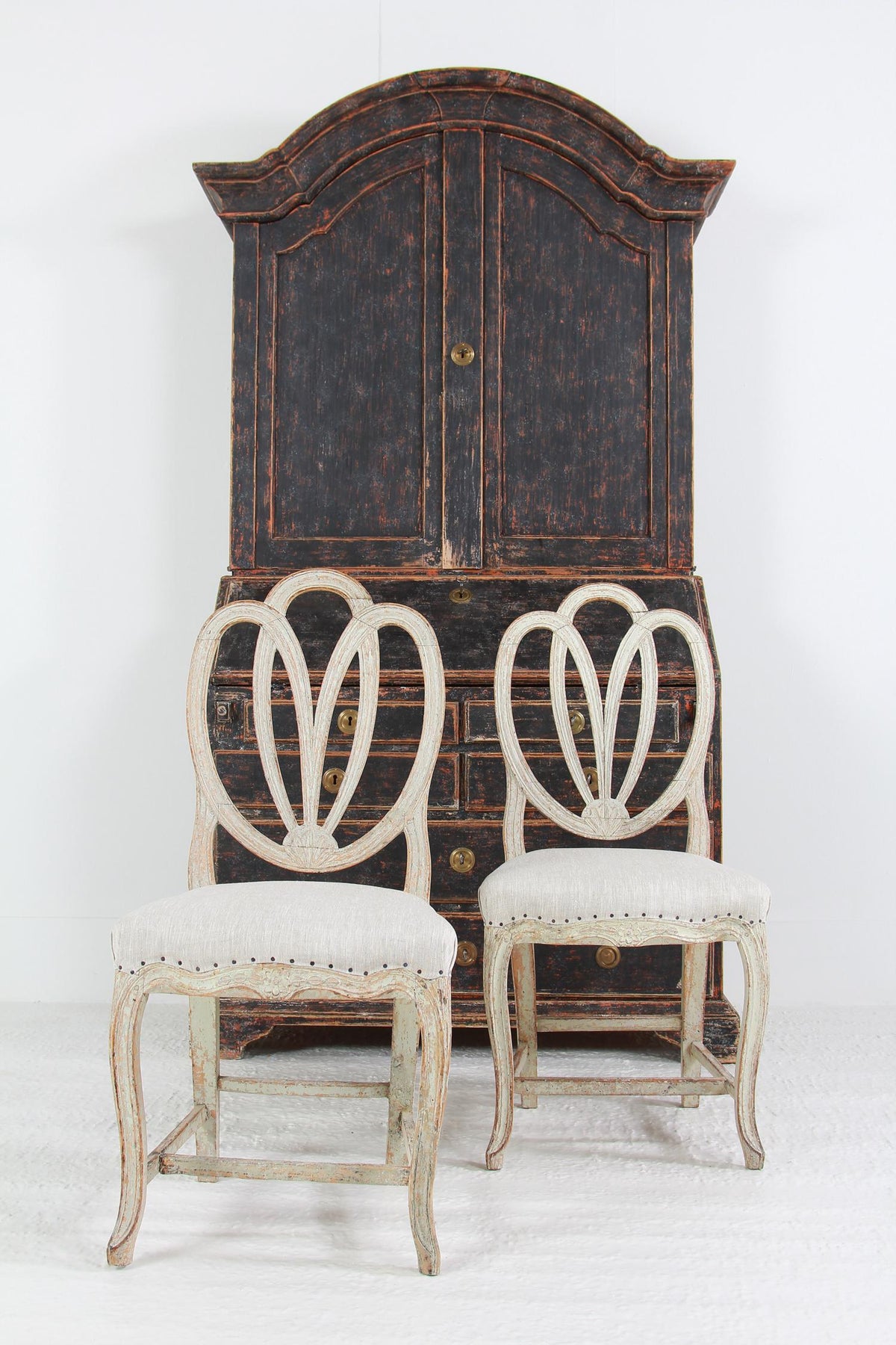 Beautiful Pair of Swedish Period Gustavian  18thC Lindome Chairs