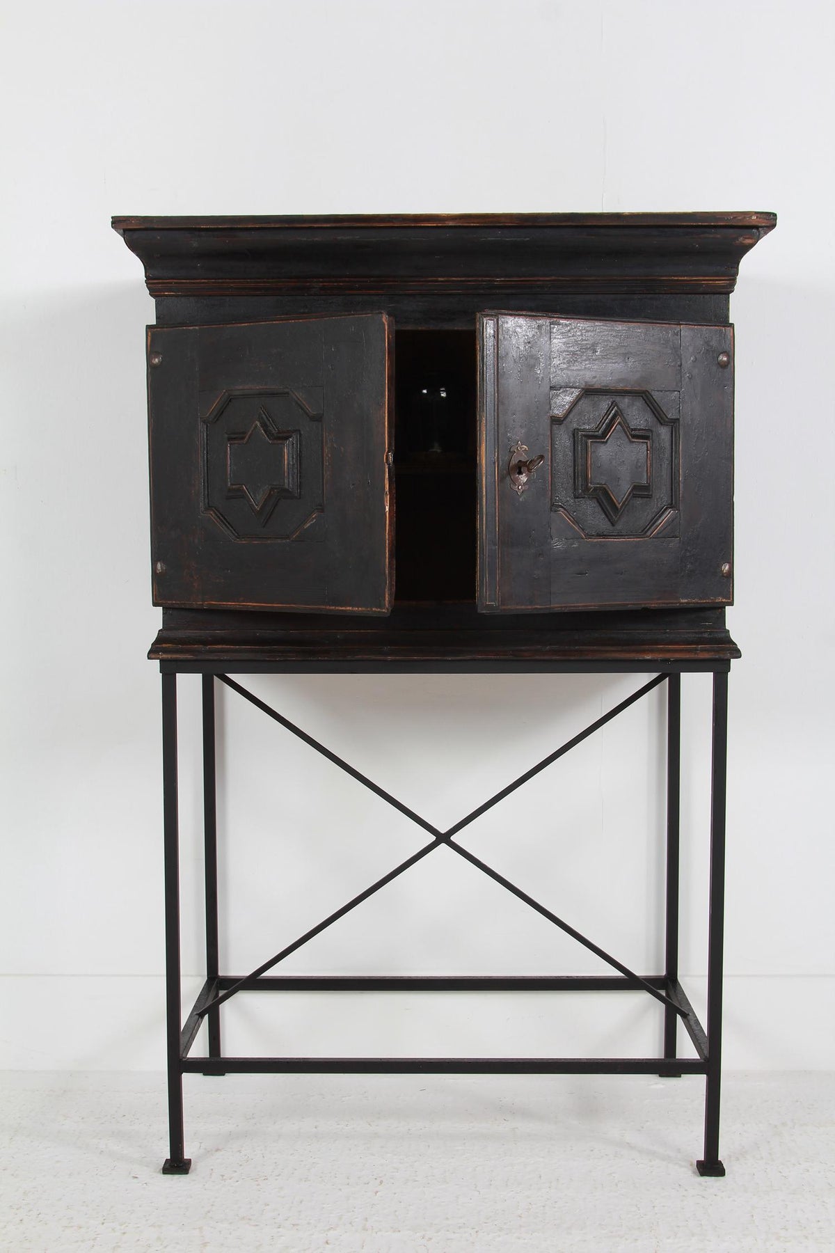 UNIQUE SWEDISH BAROQUE 18THC CABINET ON ARTISAN METAL STAND